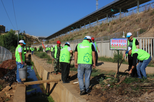 小营社区开展“保护滇池·清洁田园” 志愿者活动 中国科学网www.minimouse.com.cn 小营社区开展“保护滇池·清洁田园” 志愿者活动 中国科学网www.minimouse.com.cn